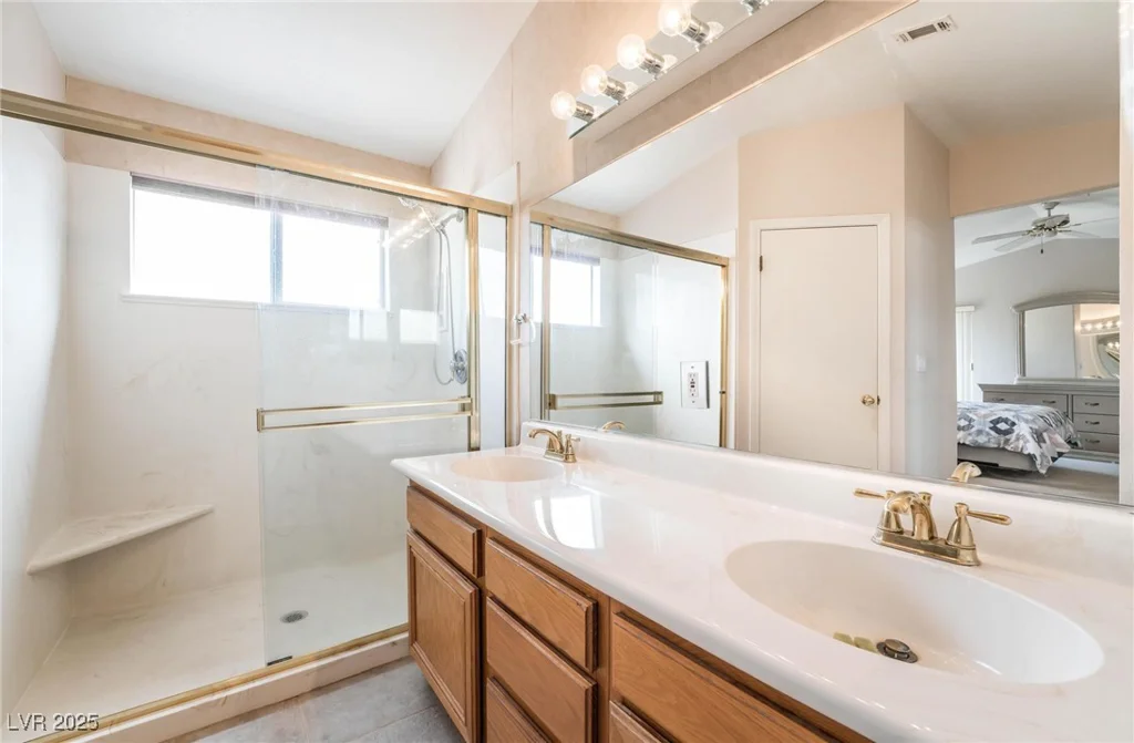 1742 Ashburn, North Las Vegas, NV 89032