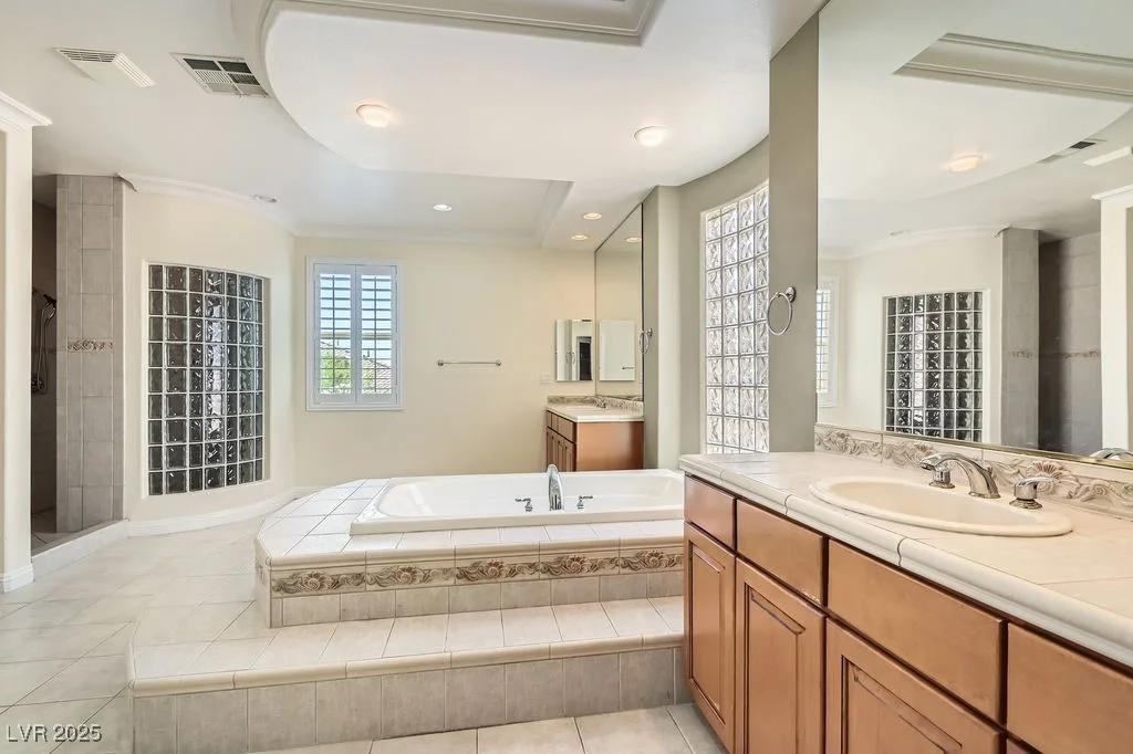 3042 Hammerwood, Las Vegas, NV 89135