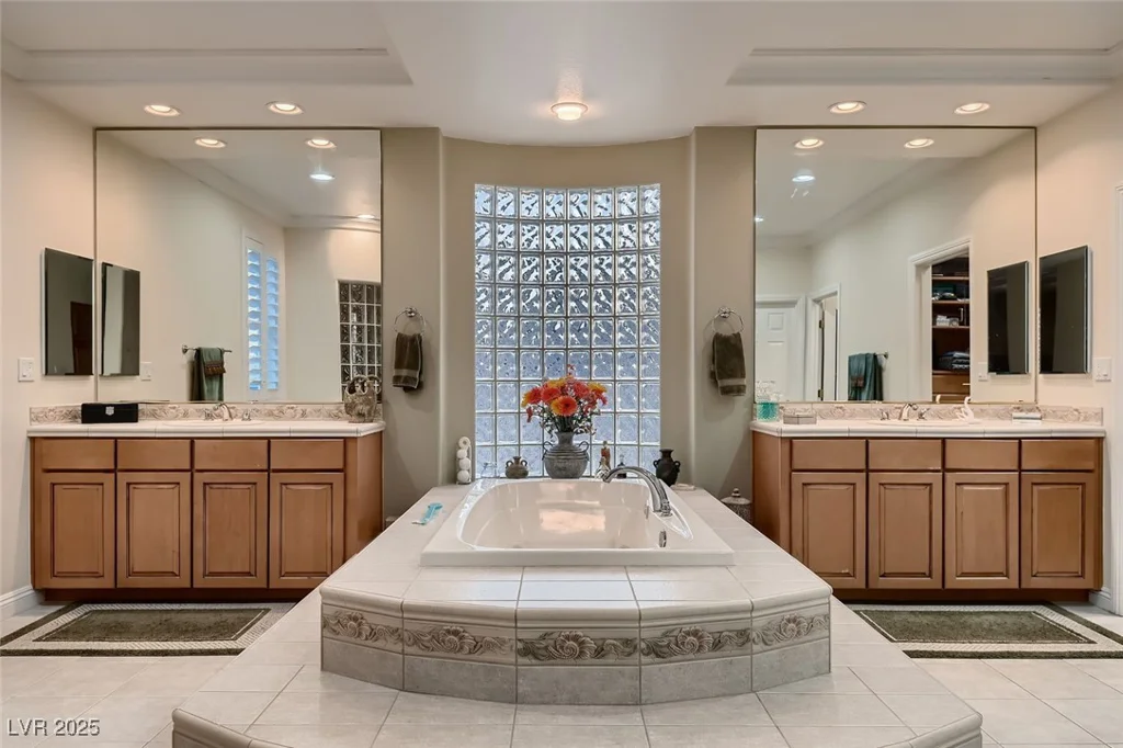 3042 Hammerwood, Las Vegas, NV 89135