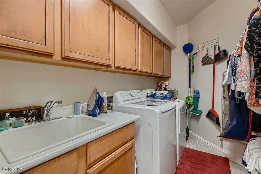 3042 Hammerwood, Las Vegas, NV 89135