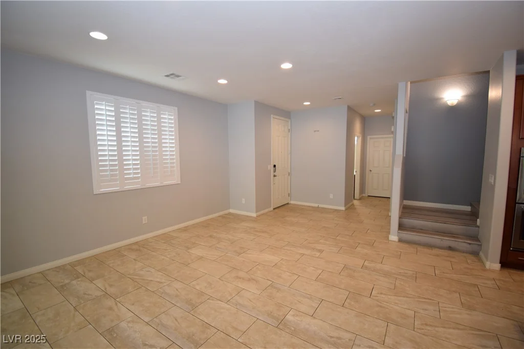 8084 Bosco Bay, Las Vegas, NV 89113