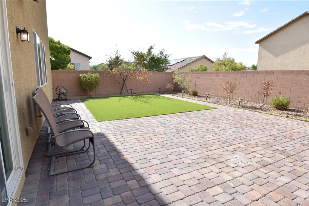 8084 Bosco Bay, Las Vegas, NV 89113