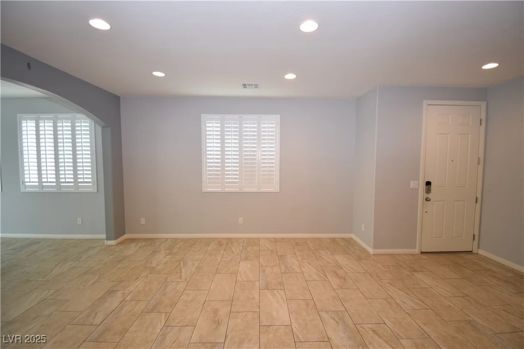 8084 Bosco Bay, Las Vegas, NV 89113