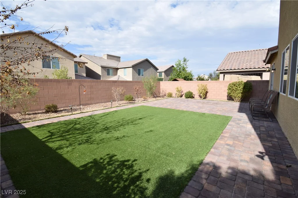 8084 Bosco Bay, Las Vegas, NV 89113
