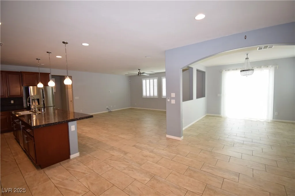 8084 Bosco Bay, Las Vegas, NV 89113