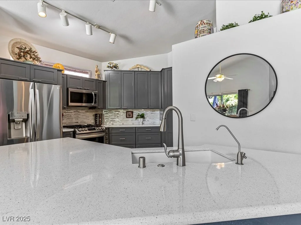 110 Eagleview, Henderson, NV 89074