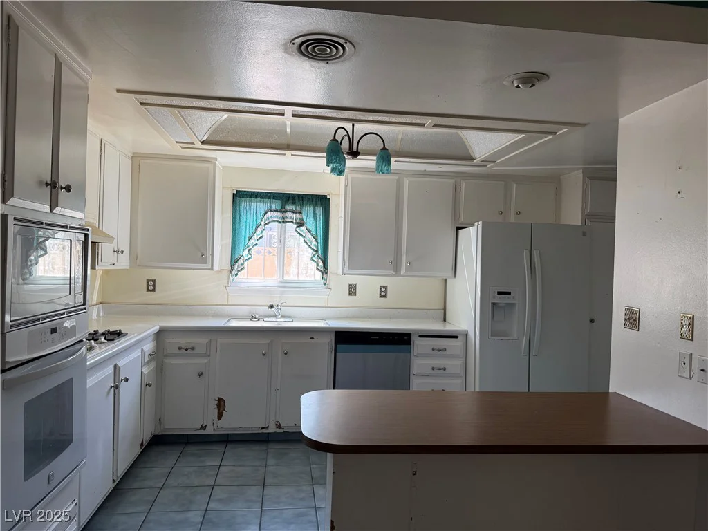 1590 Raindance, Las Vegas, NV 89169