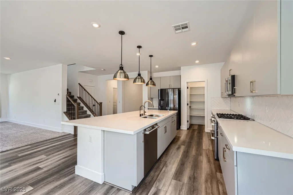 1213 Granite Falls, North Las Vegas, NV 89084