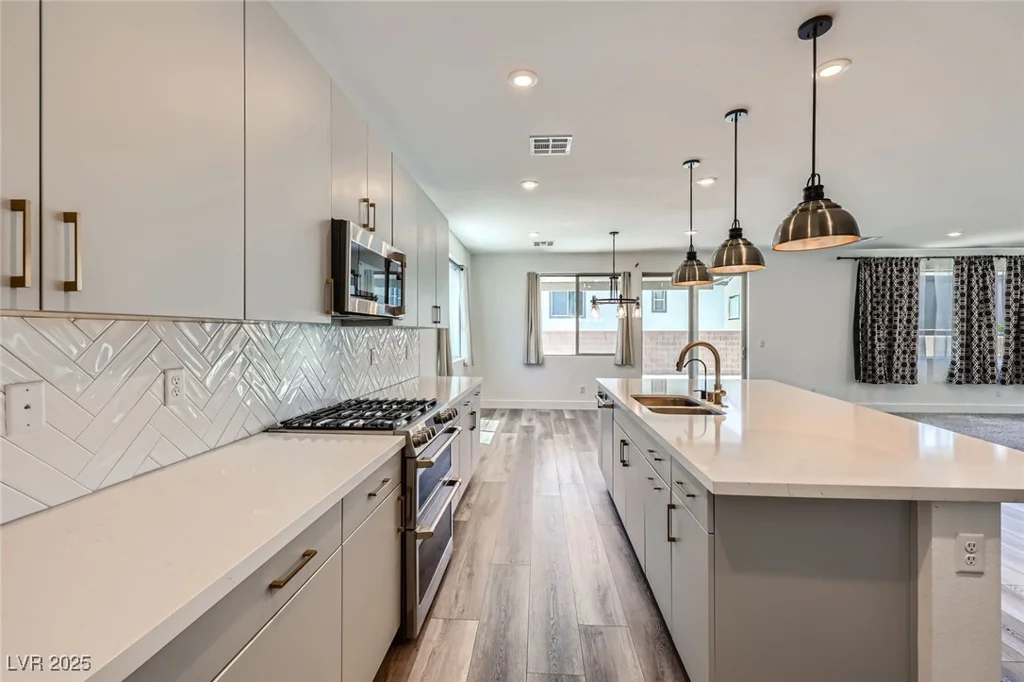 1213 Granite Falls, North Las Vegas, NV 89084