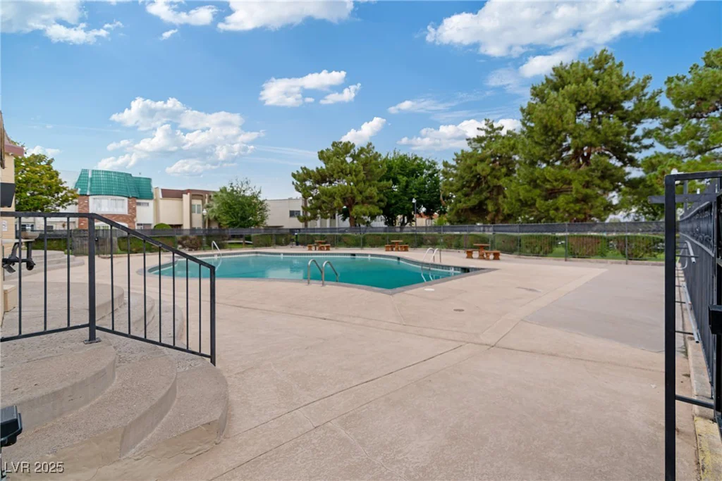 3769 Fairlawn, Las Vegas, NV 89121