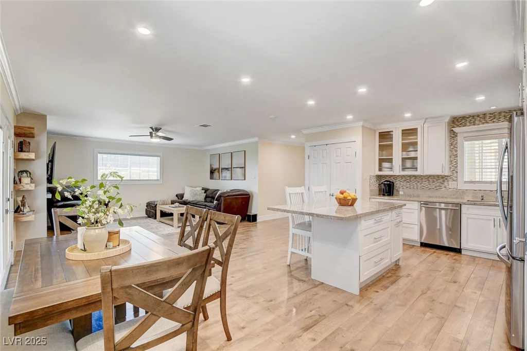 925 Alan Shepard, Las Vegas, NV 89145