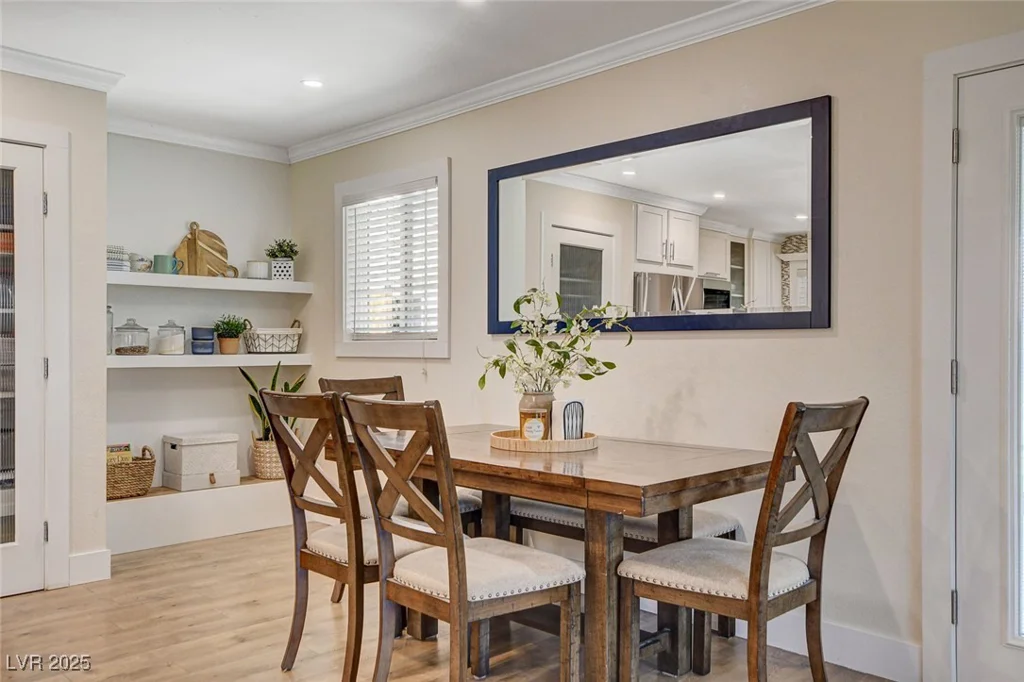 925 Alan Shepard, Las Vegas, NV 89145