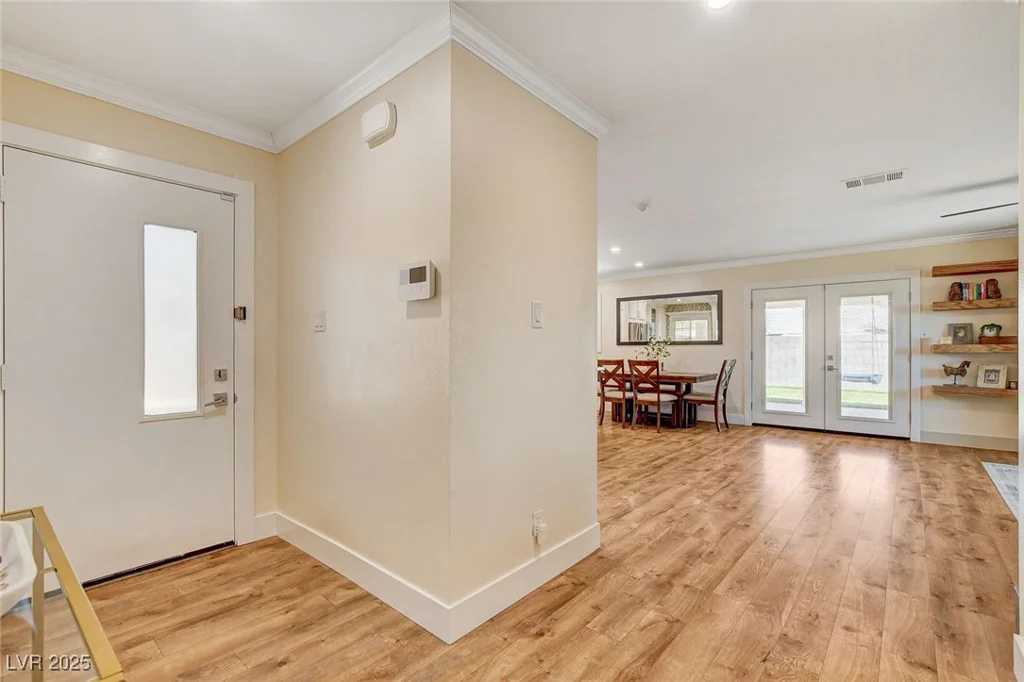 925 Alan Shepard, Las Vegas, NV 89145