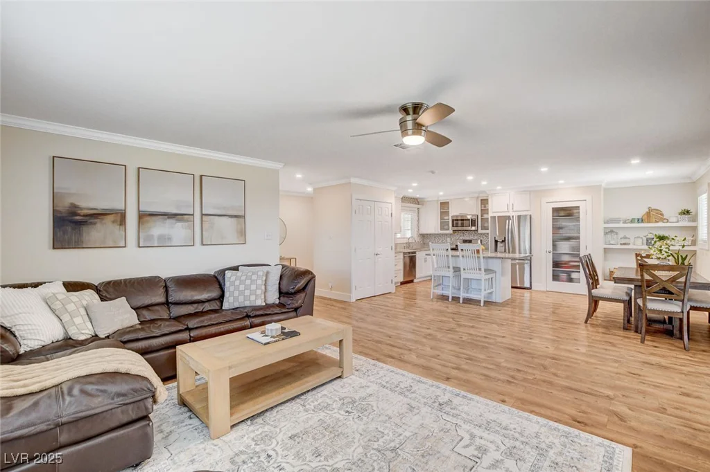 925 Alan Shepard, Las Vegas, NV 89145