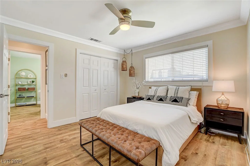 925 Alan Shepard, Las Vegas, NV 89145