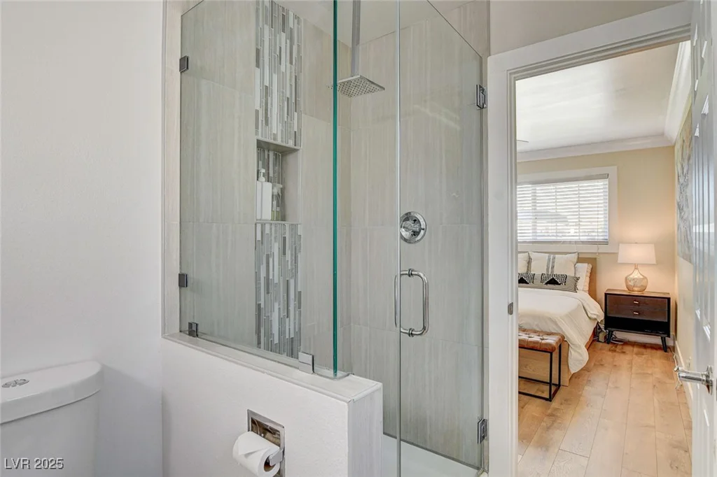 925 Alan Shepard, Las Vegas, NV 89145