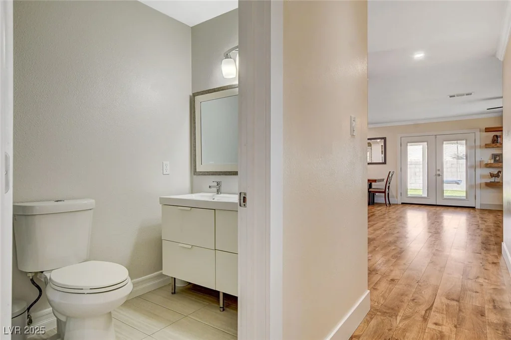 925 Alan Shepard, Las Vegas, NV 89145