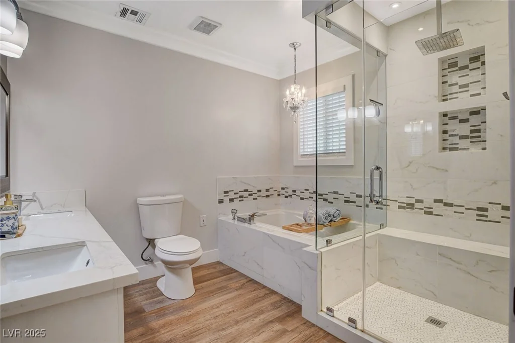 925 Alan Shepard, Las Vegas, NV 89145