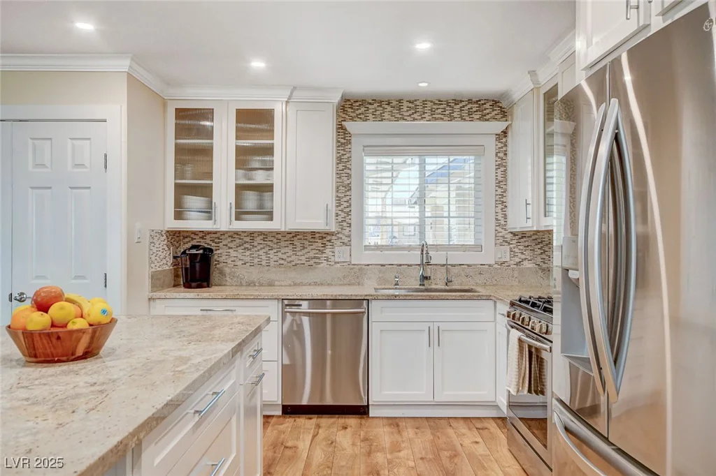 925 Alan Shepard, Las Vegas, NV 89145