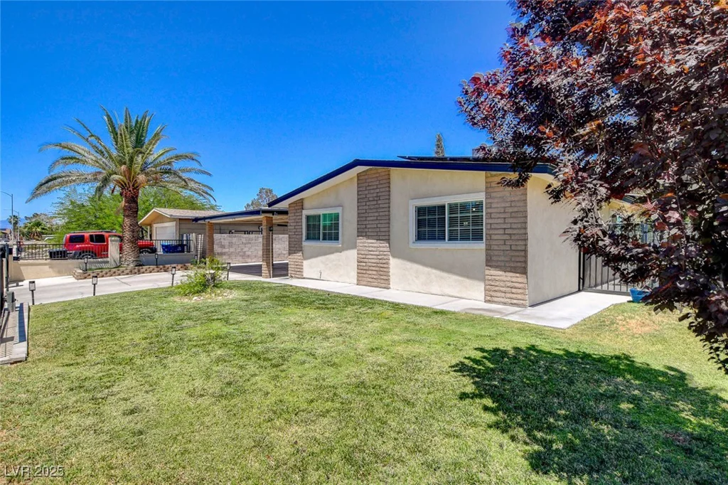 925 Alan Shepard, Las Vegas, NV 89145