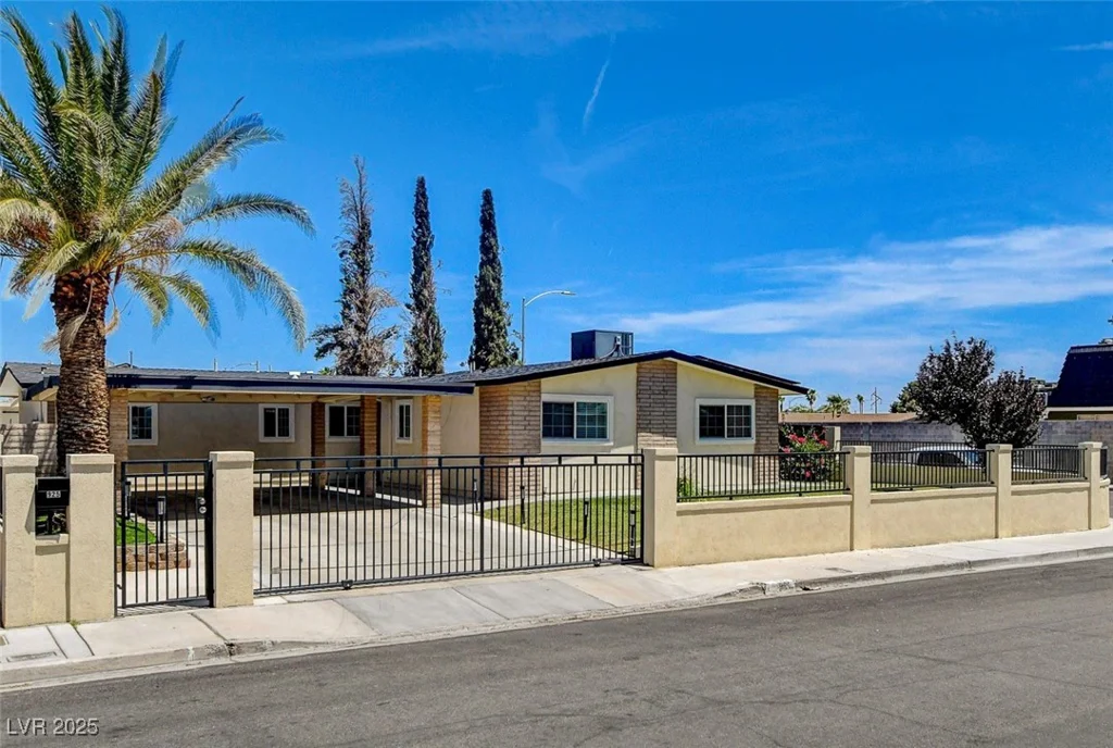 925 Alan Shepard, Las Vegas, NV 89145