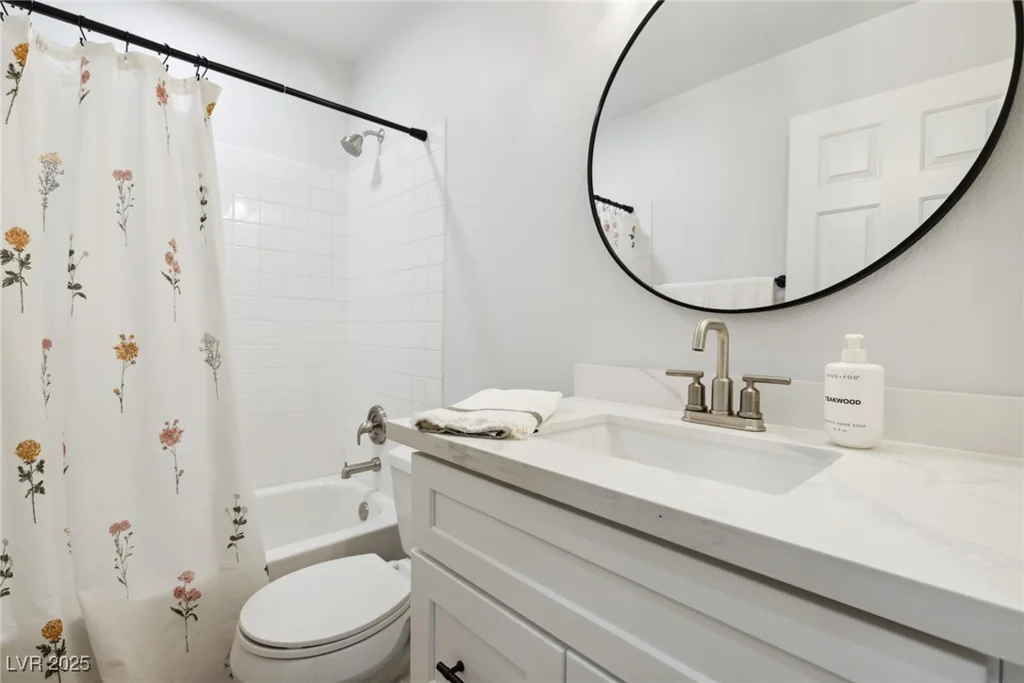 8312 Raphael, Las Vegas, NV 89129