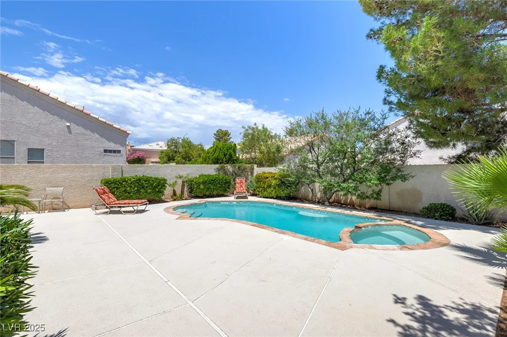 8312 Raphael, Las Vegas, NV 89129