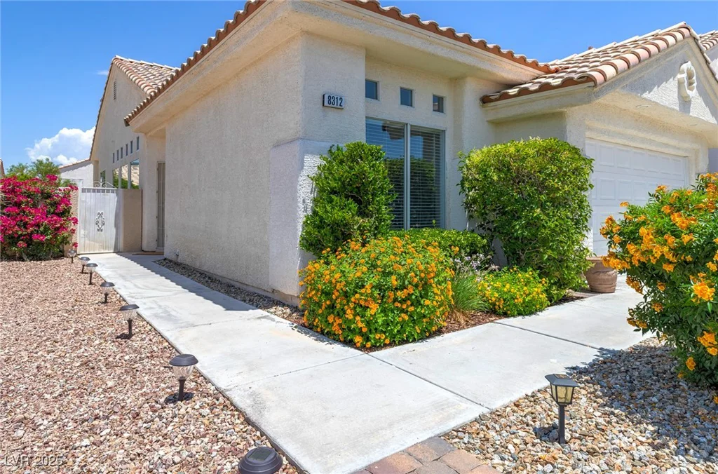 8312 Raphael, Las Vegas, NV 89129