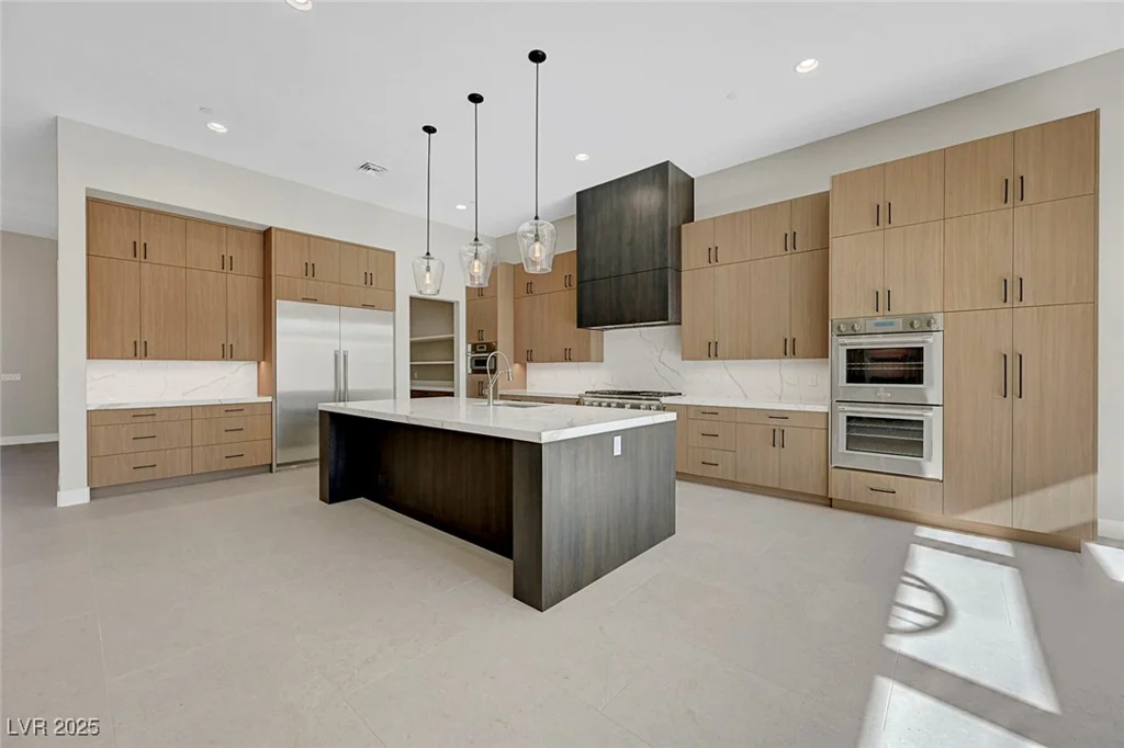 6075 Dapple Gray, Las Vegas, NV 89149