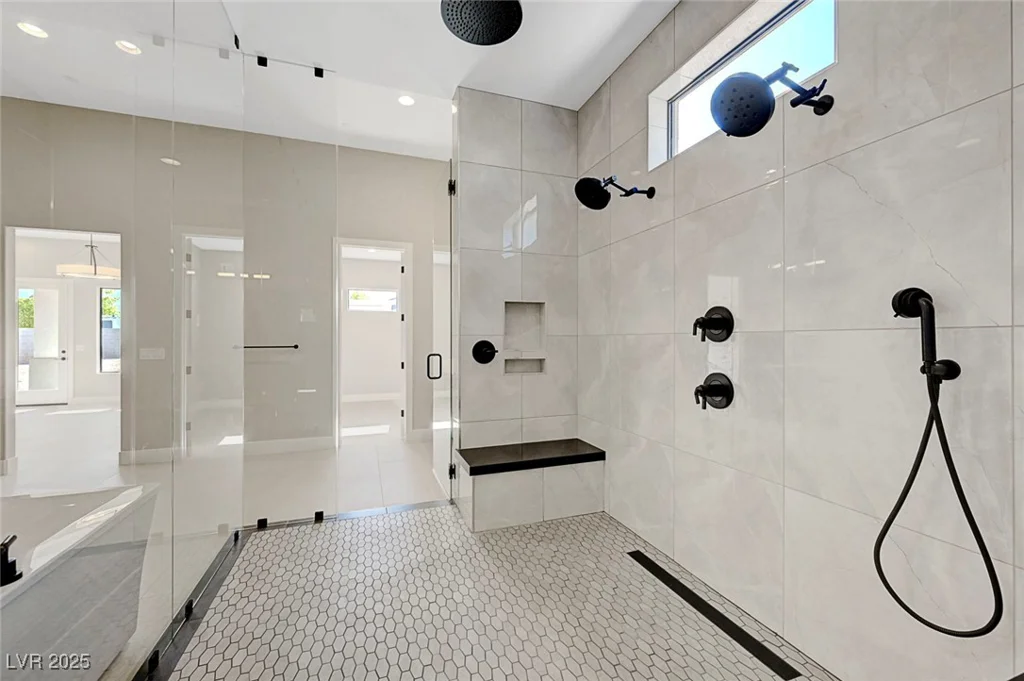 6075 Dapple Gray, Las Vegas, NV 89149