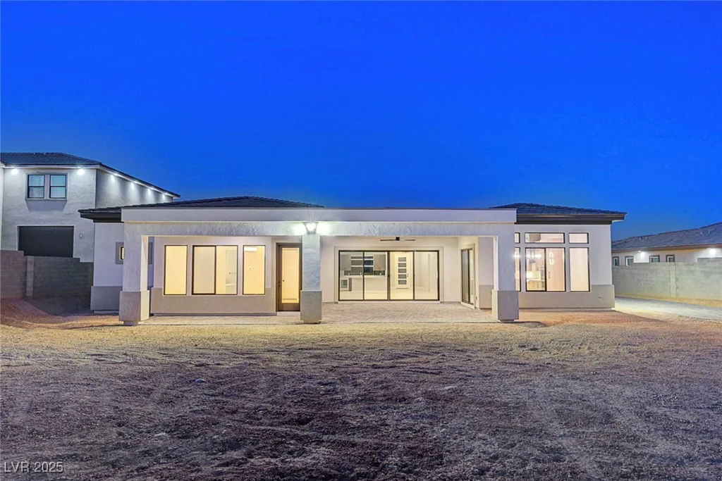 6075 Dapple Gray, Las Vegas, NV 89149
