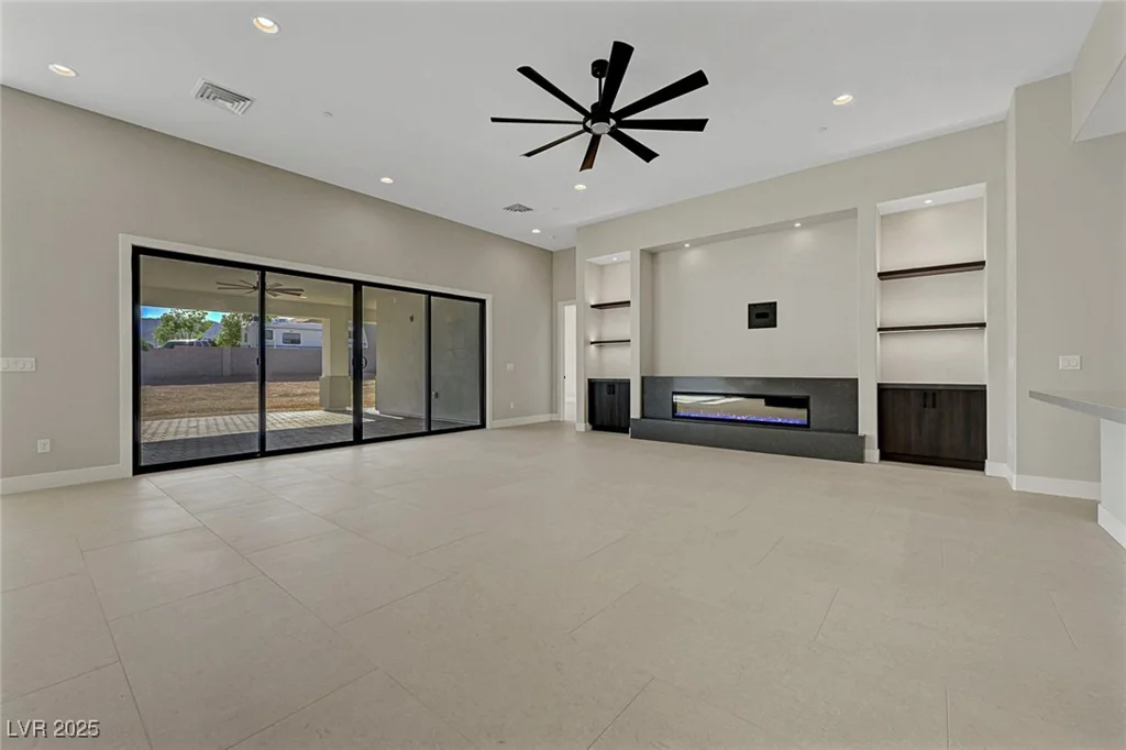 6075 Dapple Gray, Las Vegas, NV 89149