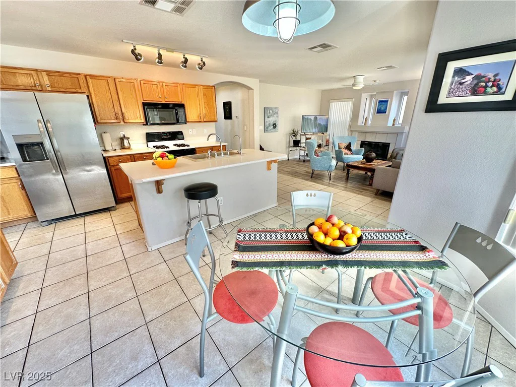 10500 HORSESHOE FALLS, Las Vegas, NV 89144