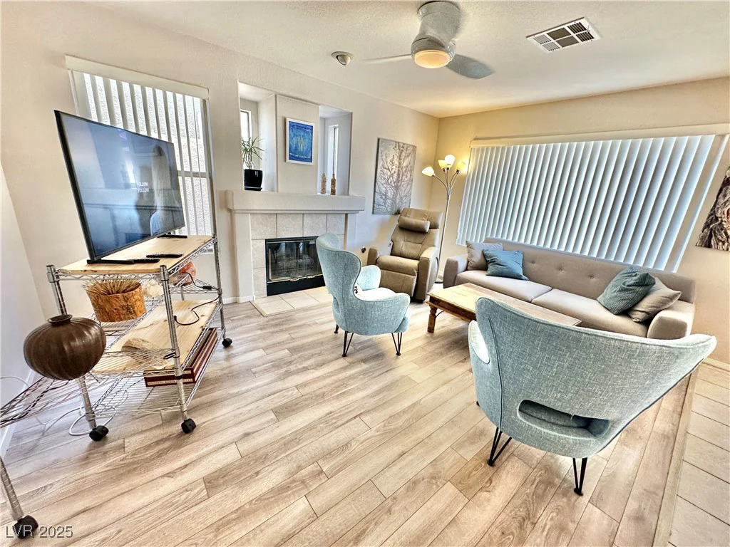 10500 HORSESHOE FALLS, Las Vegas, NV 89144