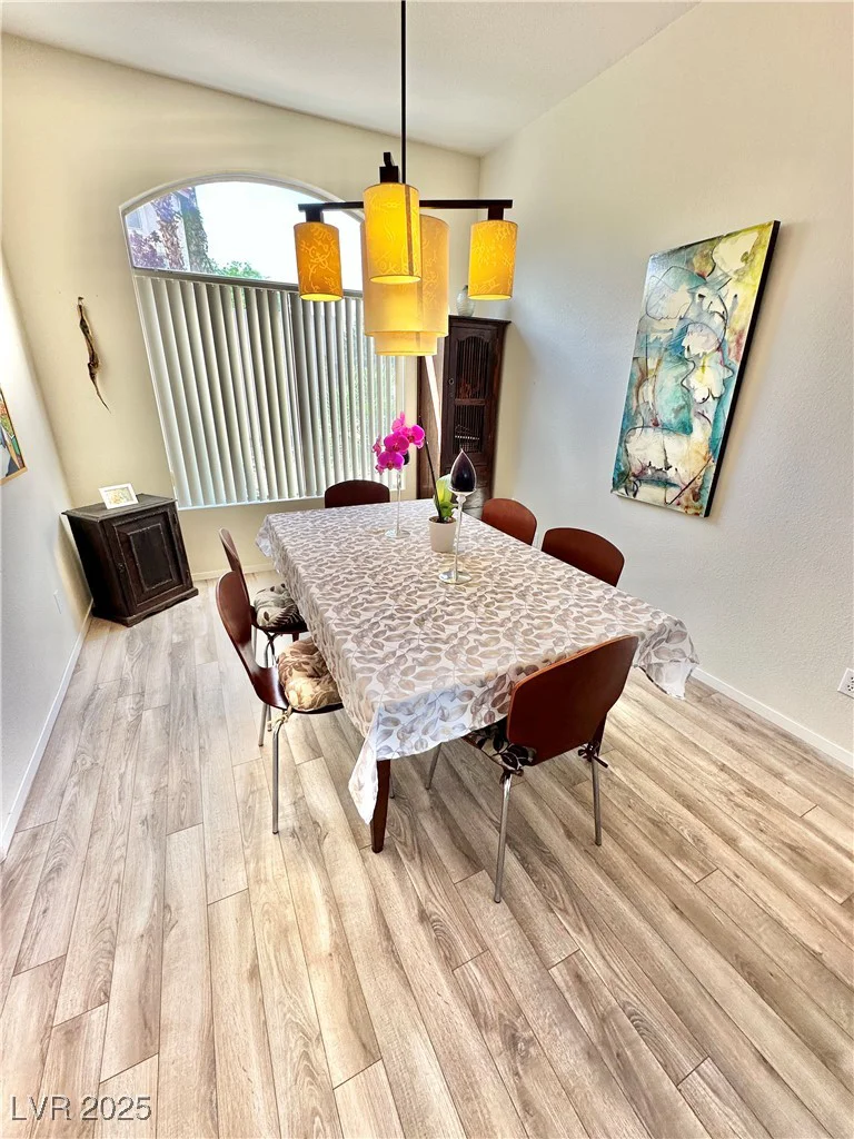 10500 HORSESHOE FALLS, Las Vegas, NV 89144