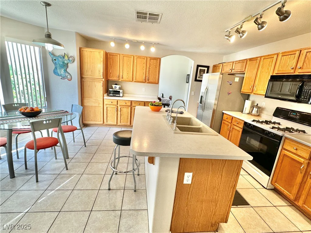 10500 HORSESHOE FALLS, Las Vegas, NV 89144