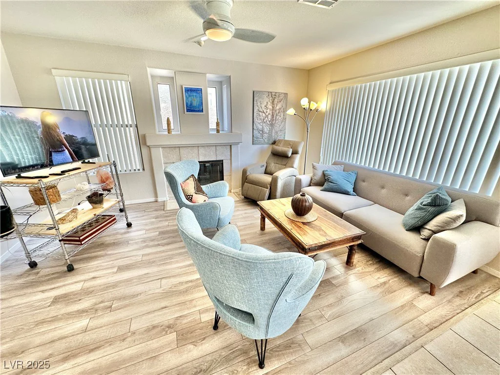 10500 HORSESHOE FALLS, Las Vegas, NV 89144