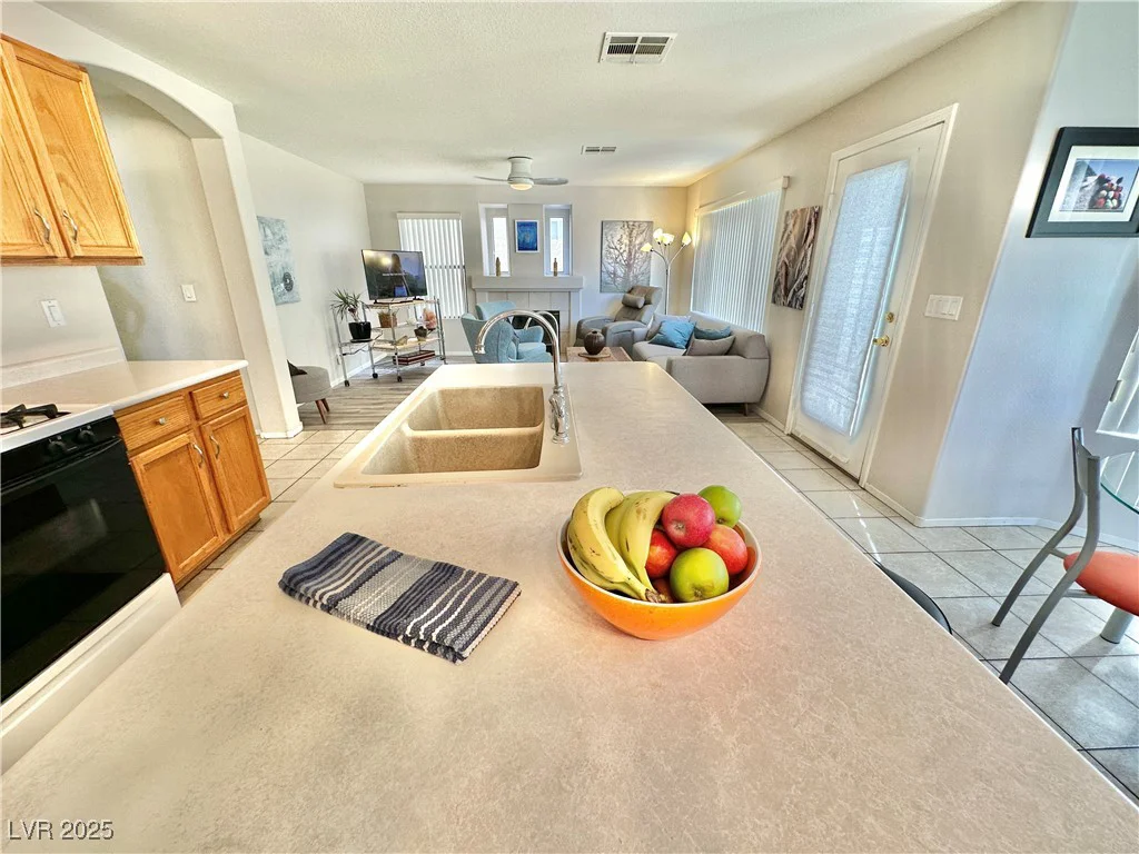10500 HORSESHOE FALLS, Las Vegas, NV 89144