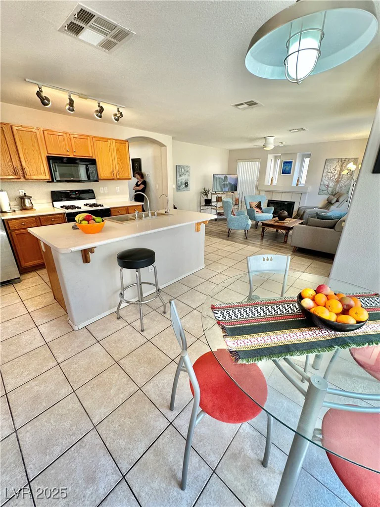 10500 HORSESHOE FALLS, Las Vegas, NV 89144