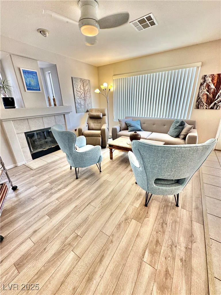 10500 HORSESHOE FALLS, Las Vegas, NV 89144