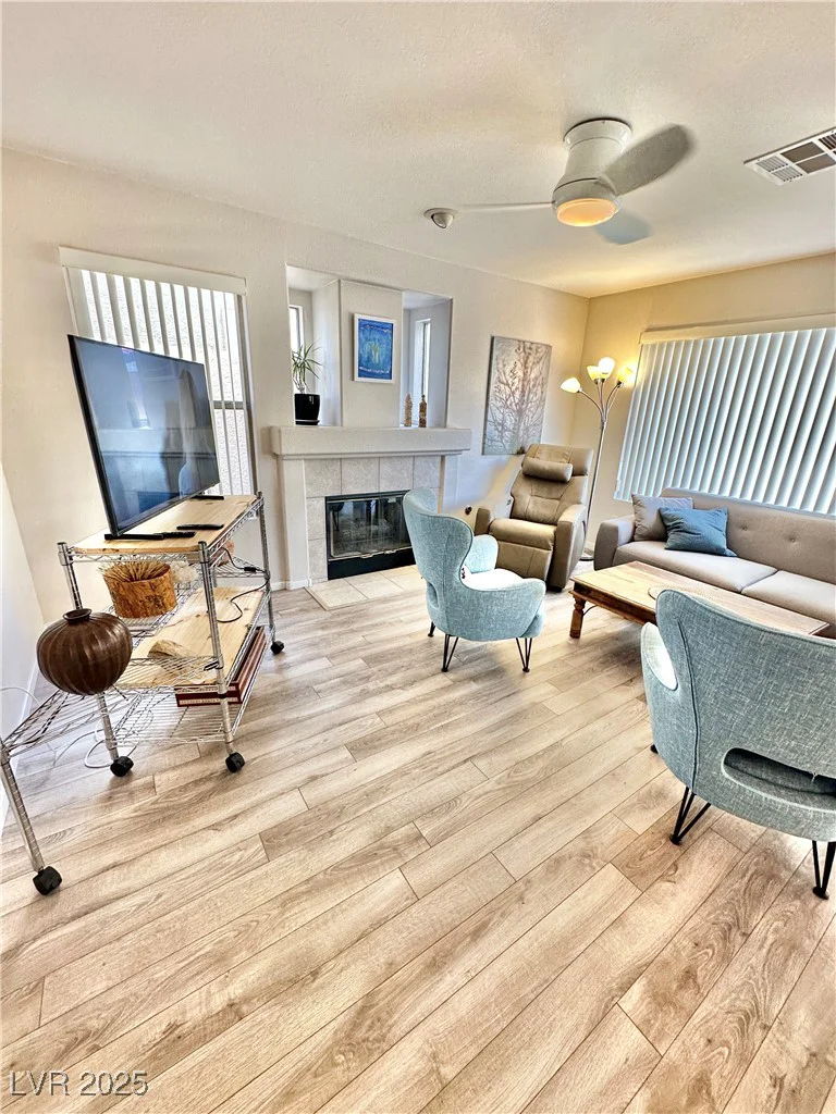 10500 HORSESHOE FALLS, Las Vegas, NV 89144