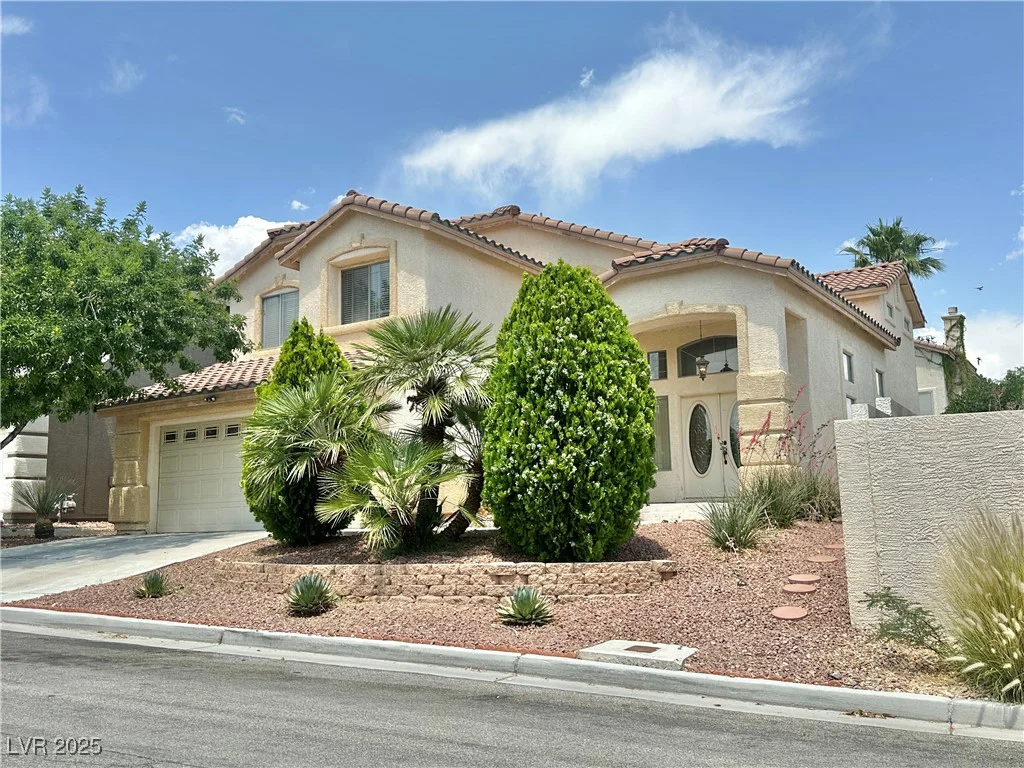 10500 HORSESHOE FALLS, Las Vegas, NV 89144