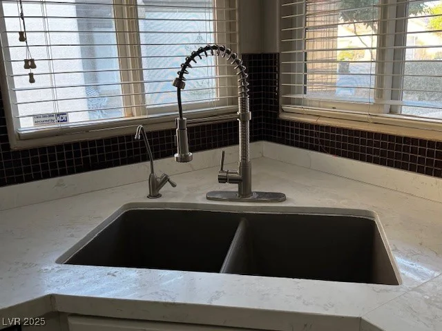 2704 Willow Wren, North Las Vegas, NV 89084