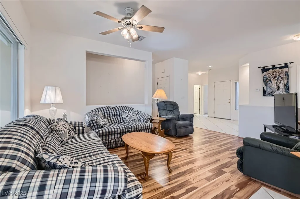 1816 Eagle Mesa, Henderson, NV 89012