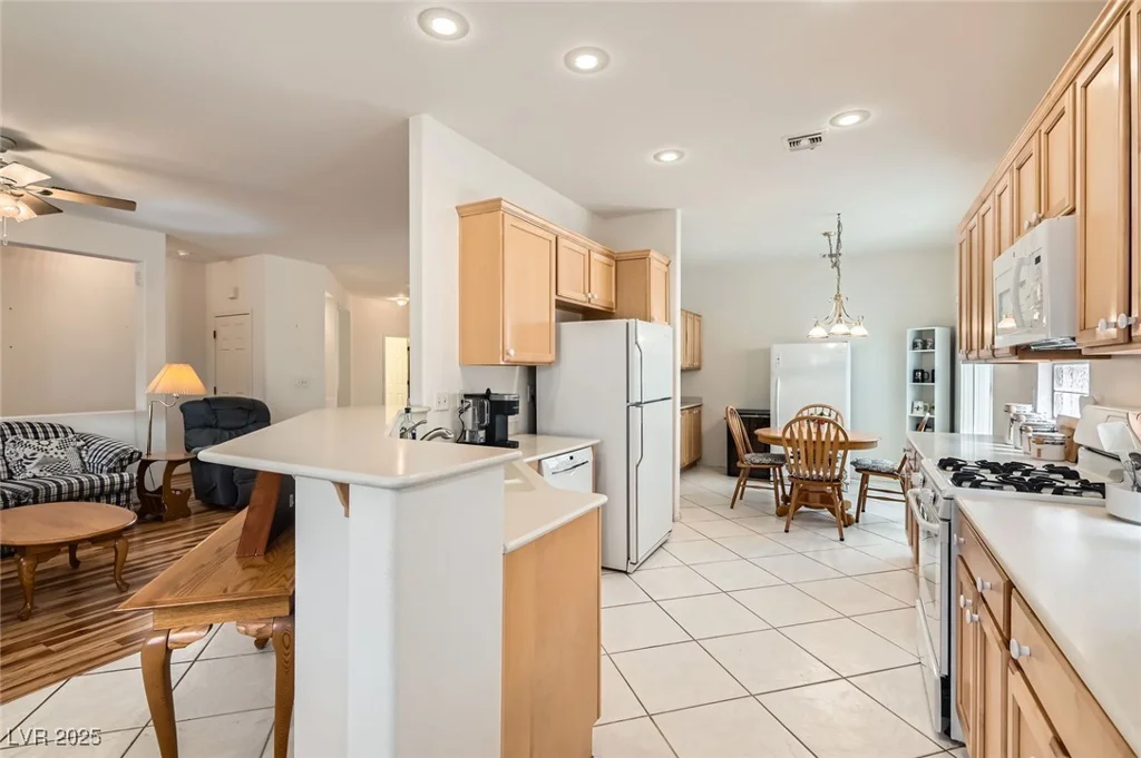 1816 Eagle Mesa, Henderson, NV 89012