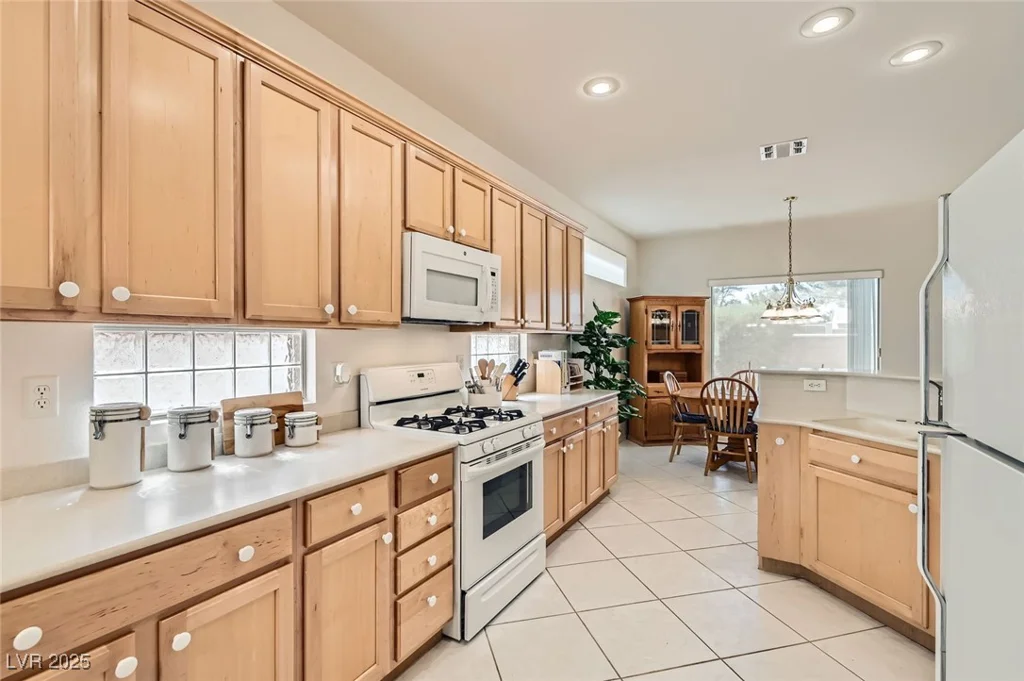 1816 Eagle Mesa, Henderson, NV 89012