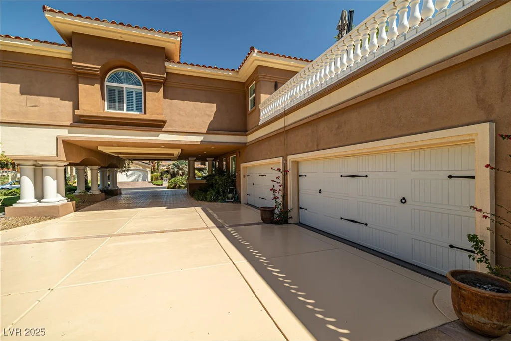 7 Rue Promenade, Henderson, NV 89011