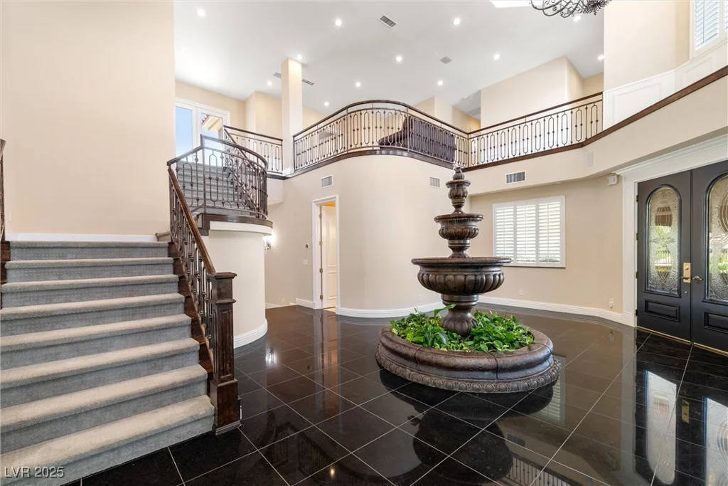 7 Rue Promenade, Henderson, NV 89011