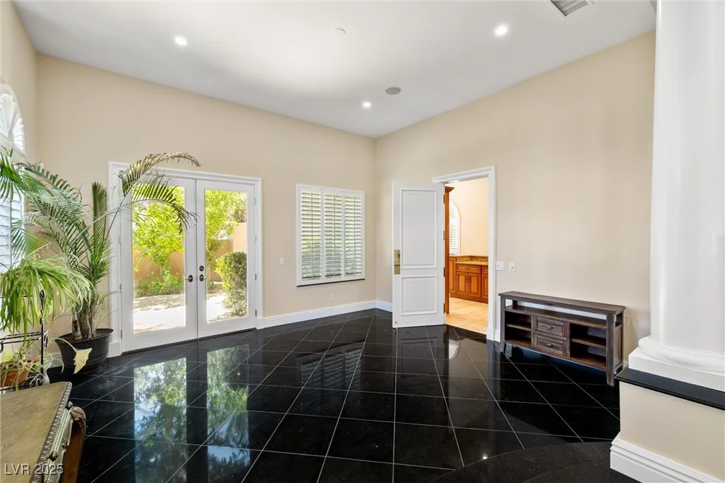 7 Rue Promenade, Henderson, NV 89011