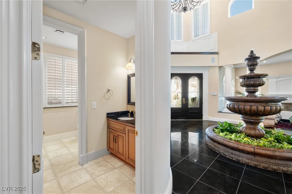7 Rue Promenade, Henderson, NV 89011